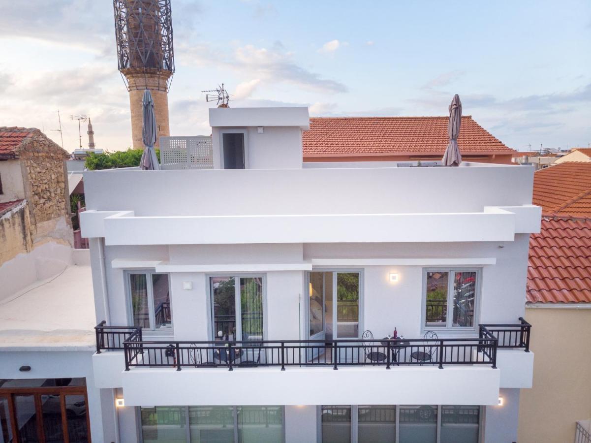 White&Gray Apartment 罗希姆诺 外观 照片